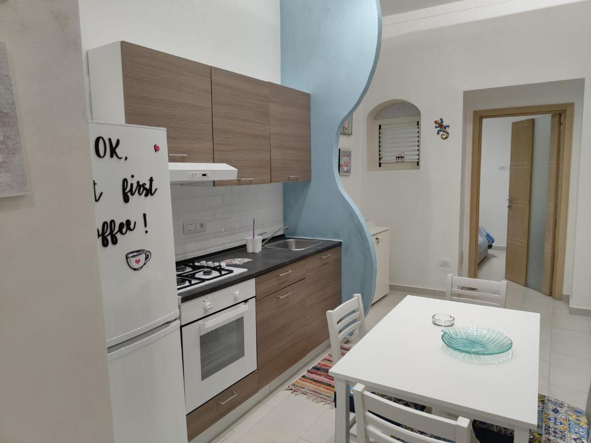 Apartamento Il Geco Nápoles Exterior foto